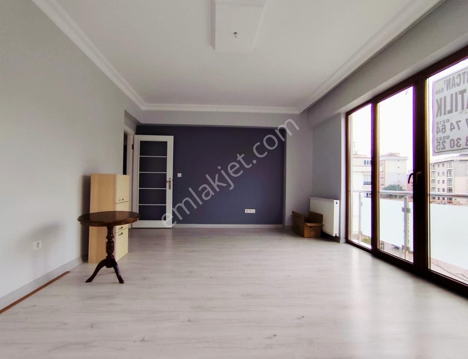 Mertcan Dan Cumhuriyet Mah İçi Full Yenilenmiş 2+1 Ankastreli - İskanlı - Görsel 4