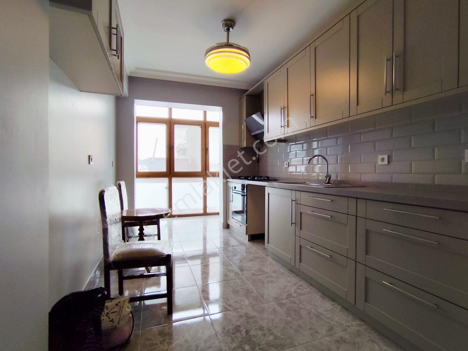 Mertcan Dan Cumhuriyet Mah İçi Full Yenilenmiş 2+1 Ankastreli - İskanlı - Görsel 13