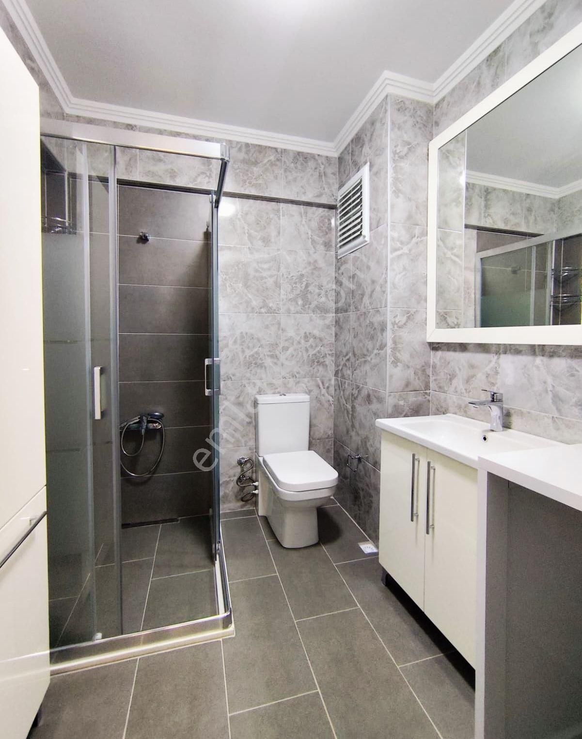 Mertcan Dan Cumhuriyet Mah İçi Full Yenilenmiş 2+1 Ankastreli - İskanlı - Görsel 17