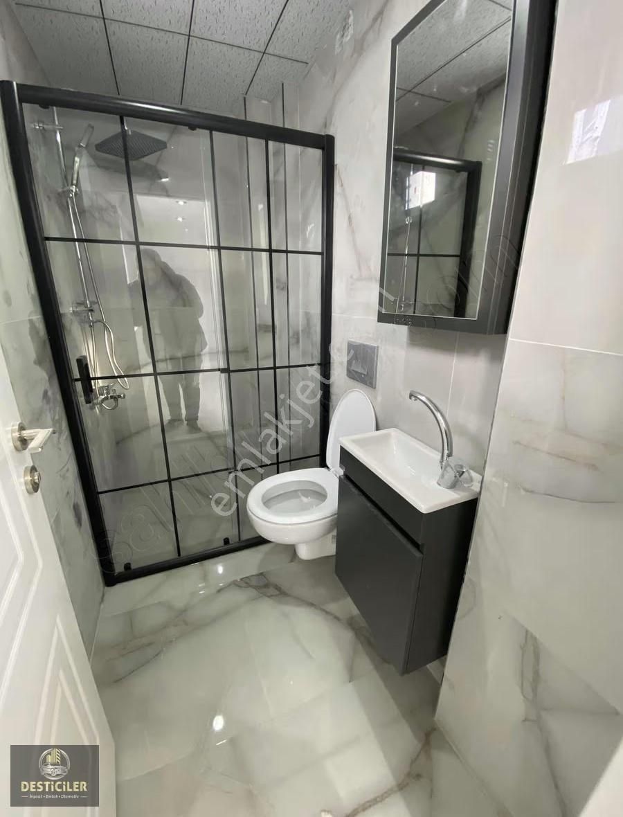 Au-çamlıca Tombakzade Blv. Yakını Özel Garajlı 4+1 Lüx Dubleks - Görsel 17