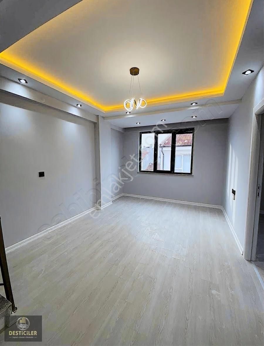 Au-çamlıca Tombakzade Blv. Yakını Özel Garajlı 4+1 Lüx Dubleks - Görsel 15