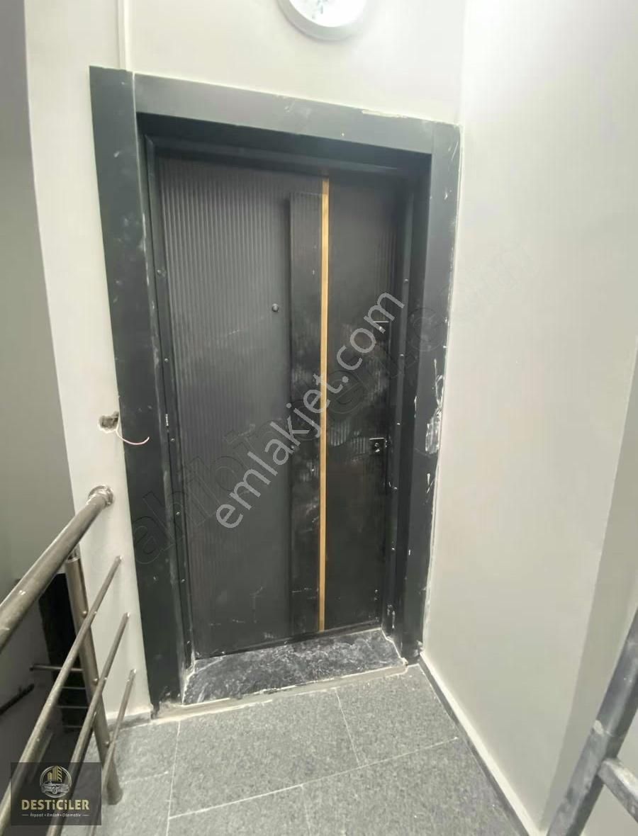 Au-çamlıca Tombakzade Blv. Yakını Özel Garajlı 4+1 Lüx Dubleks - Görsel 10