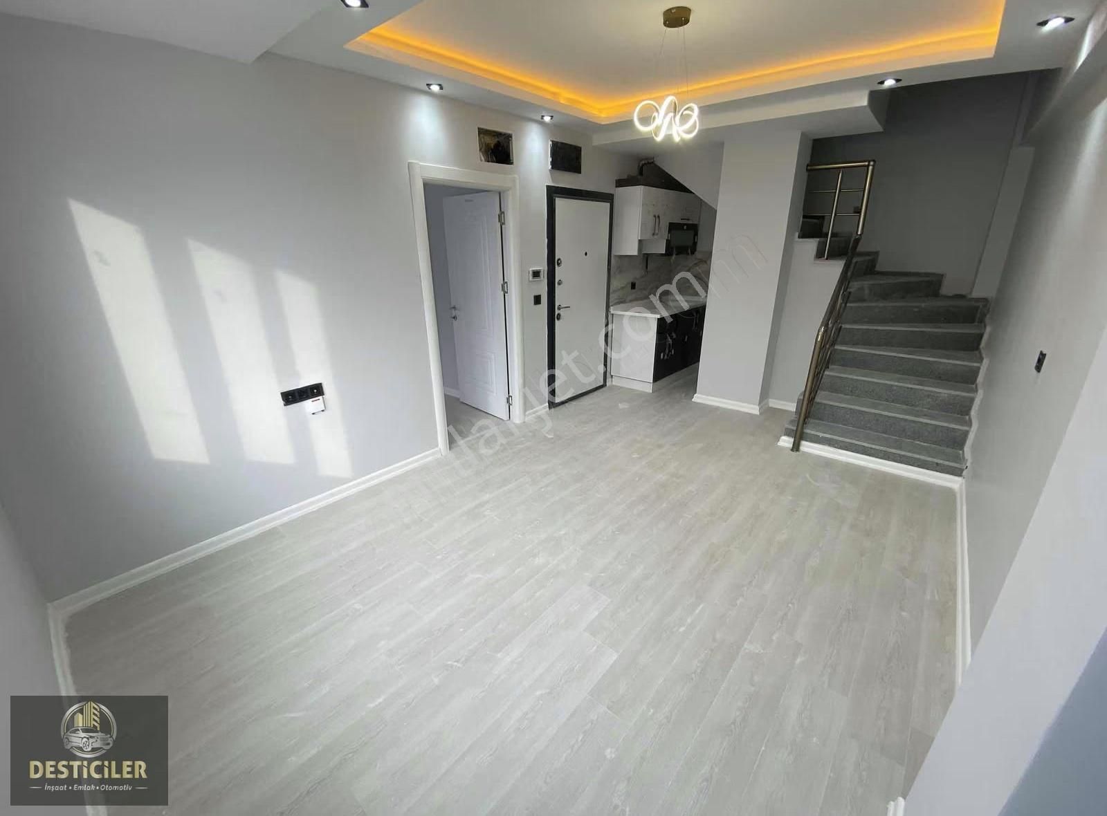 Au-çamlıca Tombakzade Blv. Yakını Özel Garajlı 4+1 Lüx Dubleks - Görsel 7