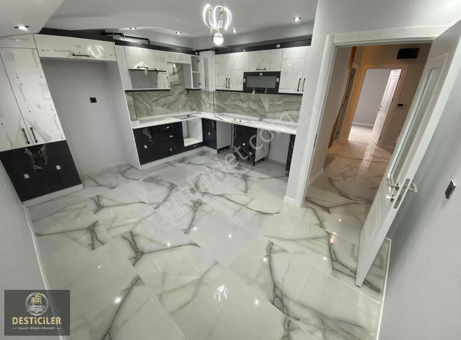 Au-çamlıca Tombakzade Blv. Yakını Özel Garajlı 4+1 Lüx Dubleks - Görsel 12