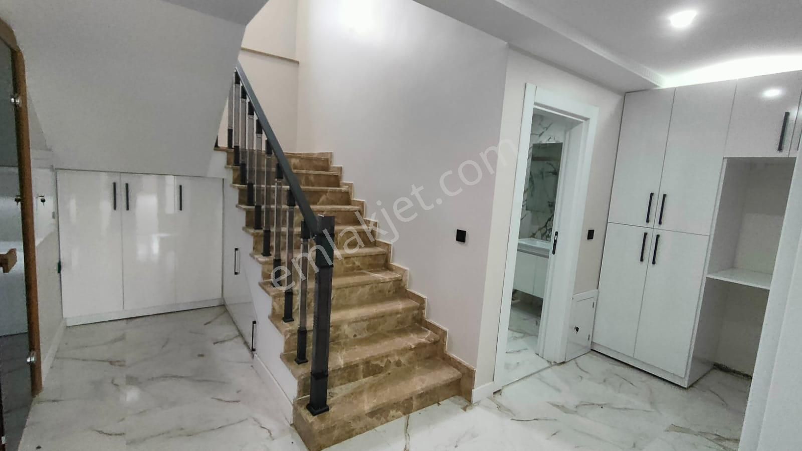 Re/max Anka'dan Balibey'de Oturuma Hazır Tripleks Lüks Villalar - Görsel 7