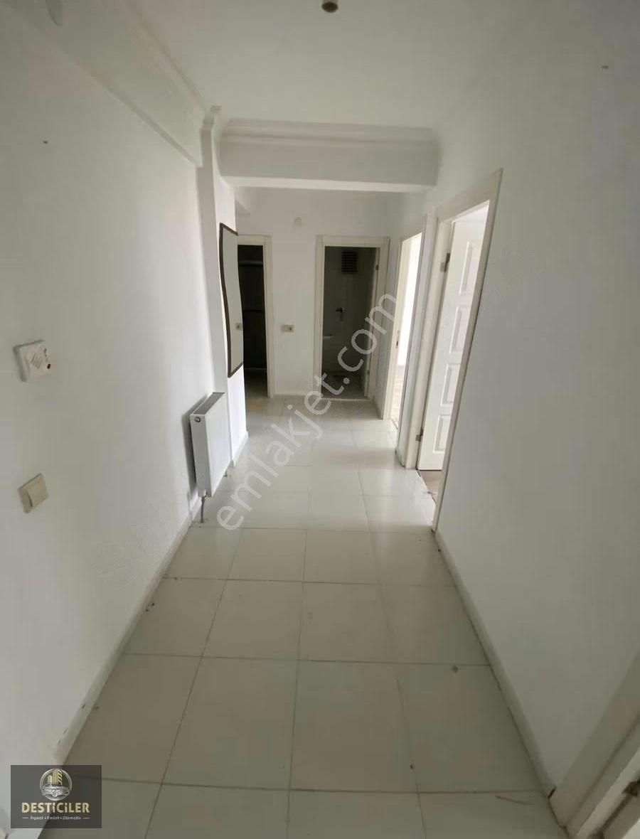 Au-çamlıca Birlik Caddesi Üzeri Asansörlü,95m2,geniş 2+1 Daire - Görsel 8