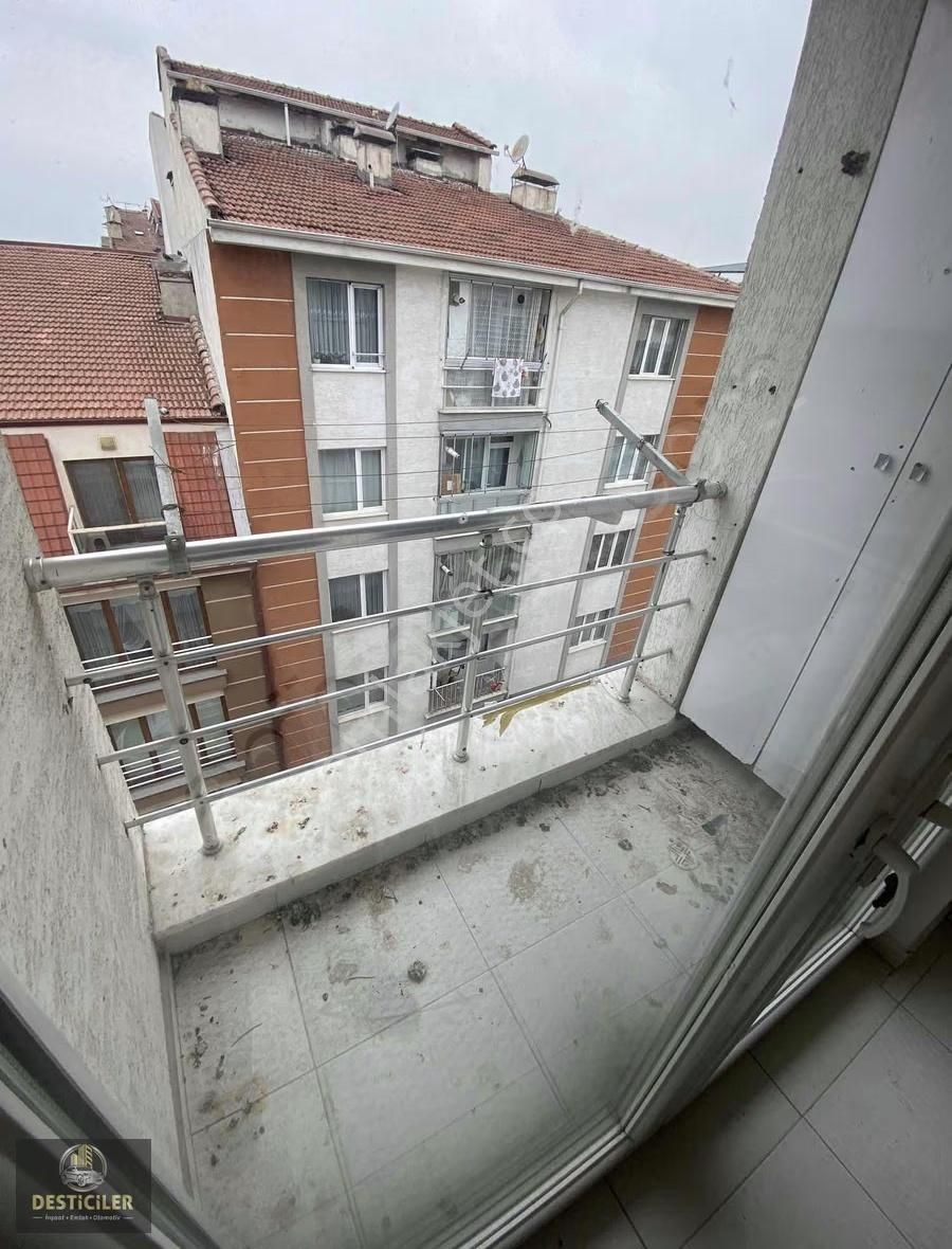 Au-çamlıca Birlik Caddesi Üzeri Asansörlü,95m2,geniş 2+1 Daire - Görsel 3