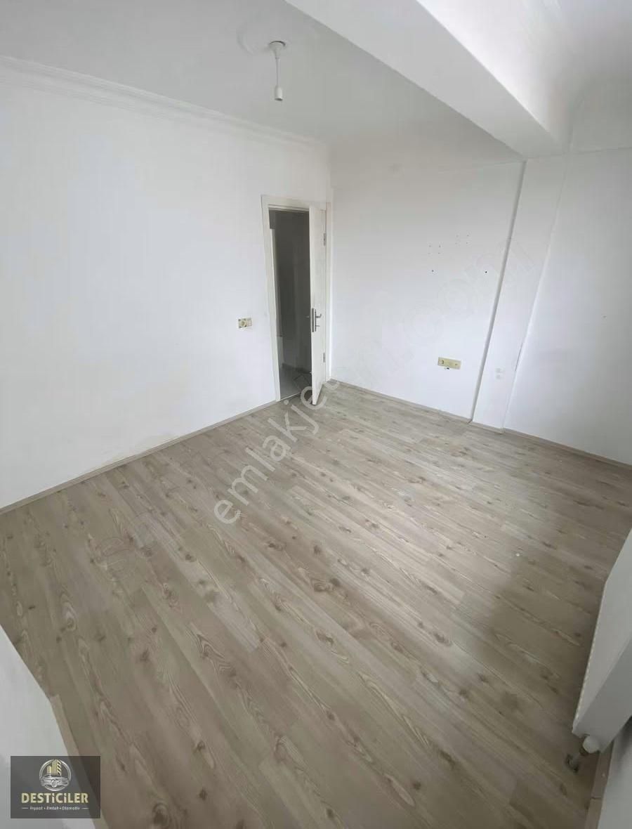 Au-çamlıca Birlik Caddesi Üzeri Asansörlü,95m2,geniş 2+1 Daire - Görsel 16