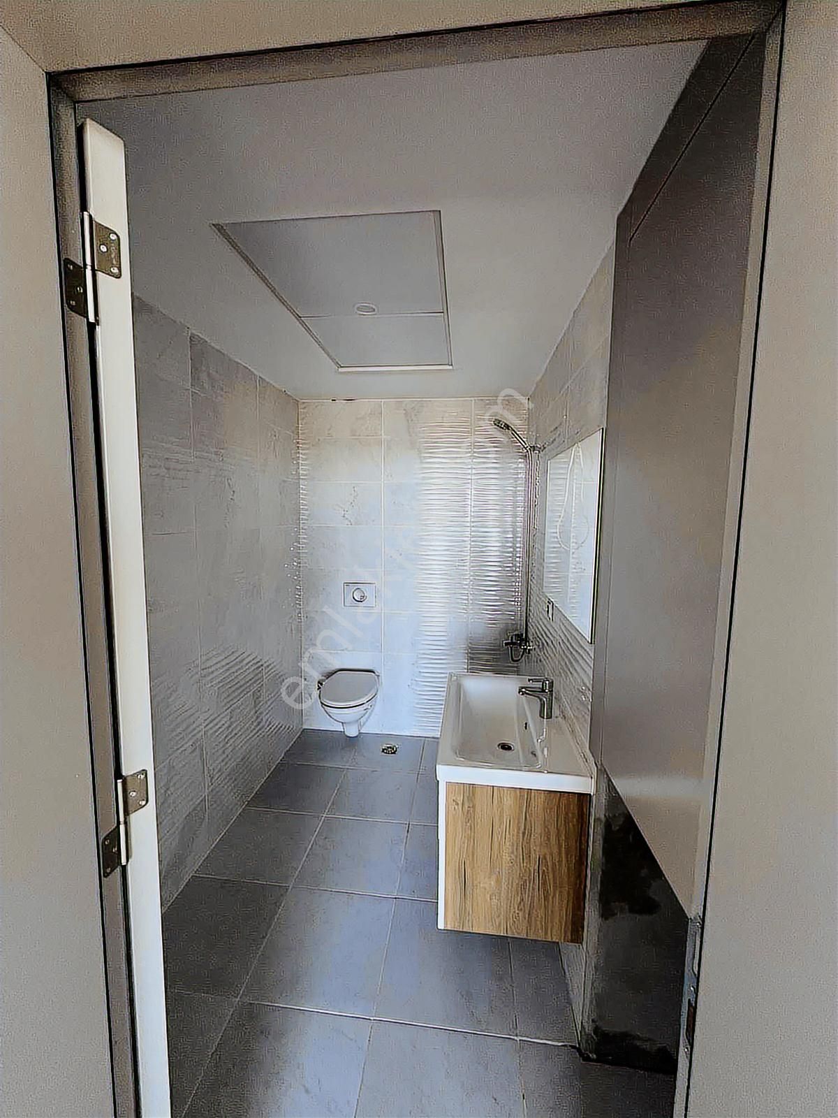 Fıstıklık Merkezi Konumda Cephesi Açık Satılık 3+1 Fırsat Daire - Görsel 18