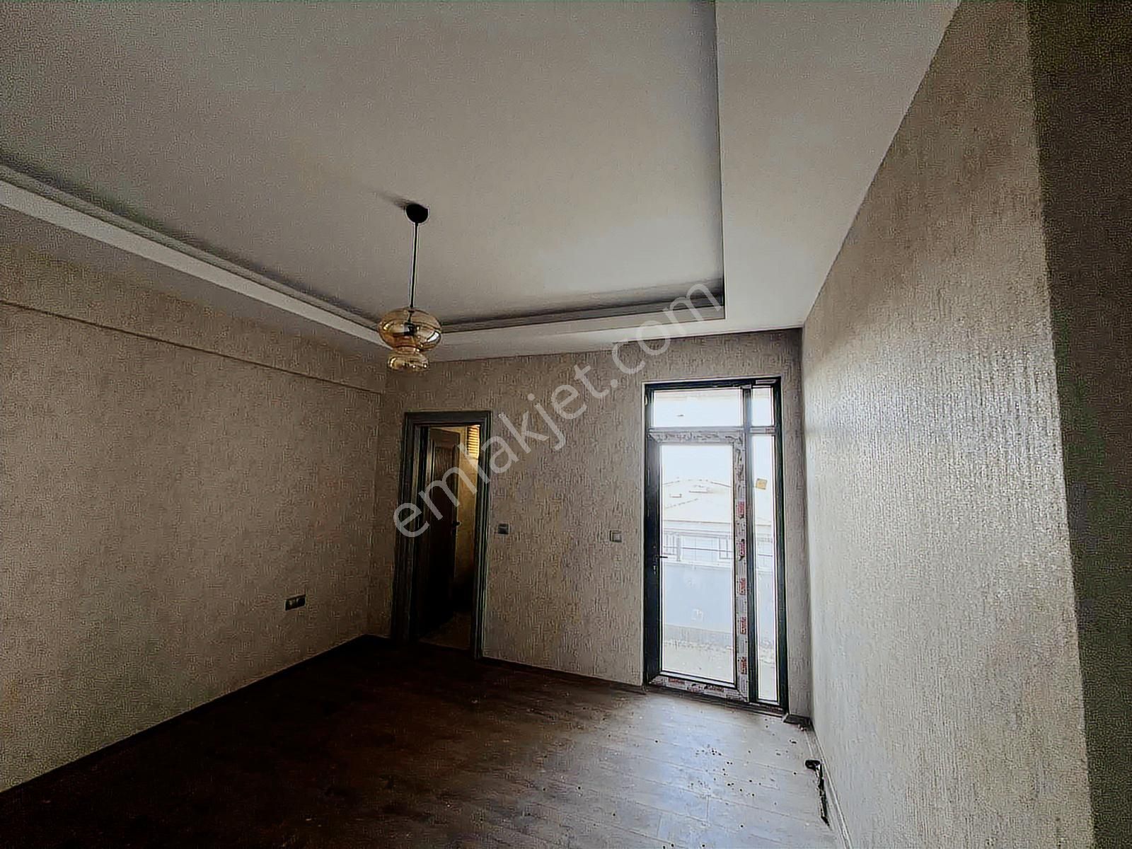 Fıstıklık Merkezi Konumda Cephesi Açık Satılık 3+1 Fırsat Daire - Görsel 16