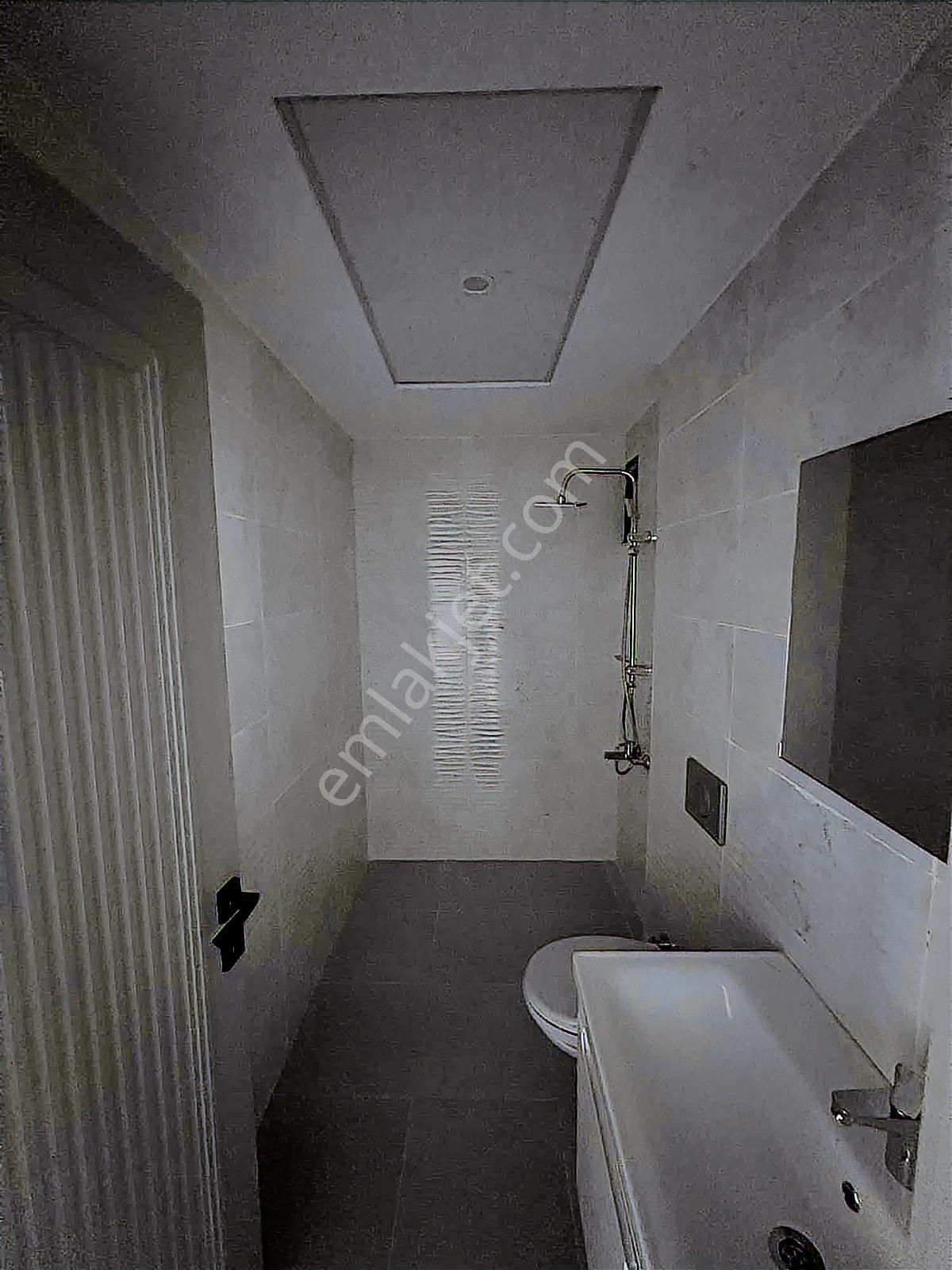 Fıstıklık Merkezi Konumda Cephesi Açık Satılık 3+1 Fırsat Daire - Görsel 15