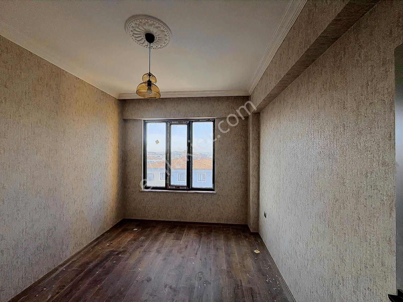 Fıstıklık Merkezi Konumda Cephesi Açık Satılık 3+1 Fırsat Daire - Görsel 2