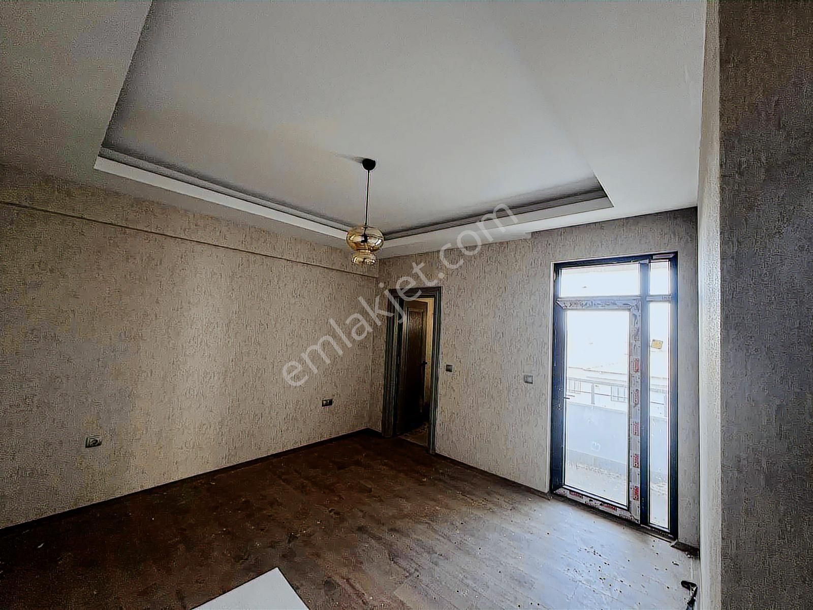 Fıstıklık Merkezi Konumda Cephesi Açık Satılık 3+1 Fırsat Daire - Görsel 9