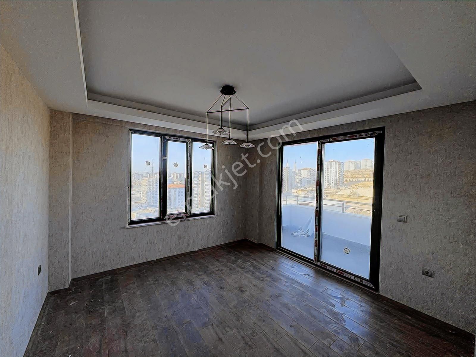 Fıstıklık Merkezi Konumda Cephesi Açık Satılık 3+1 Fırsat Daire - Görsel 7