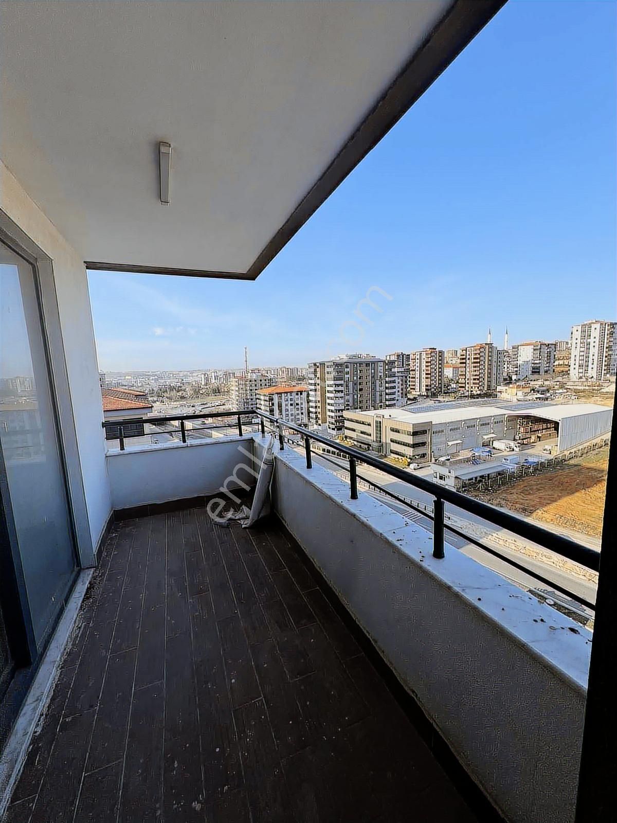 Fıstıklık Merkezi Konumda Cephesi Açık Satılık 3+1 Fırsat Daire - Görsel 10