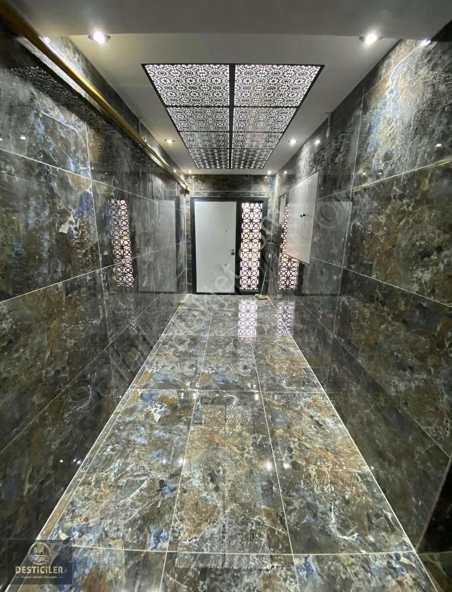 Au-şehir Hastanesine 2 Dk Mesafede Özel Garajlı,arakat,2+1 Daire