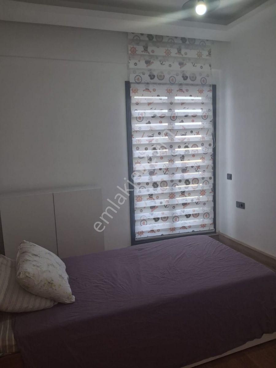 Kuşadasında Havuzlu Güvenlikli Sitede Doğalgazlı Eşyalı 3+1 - Görsel 14