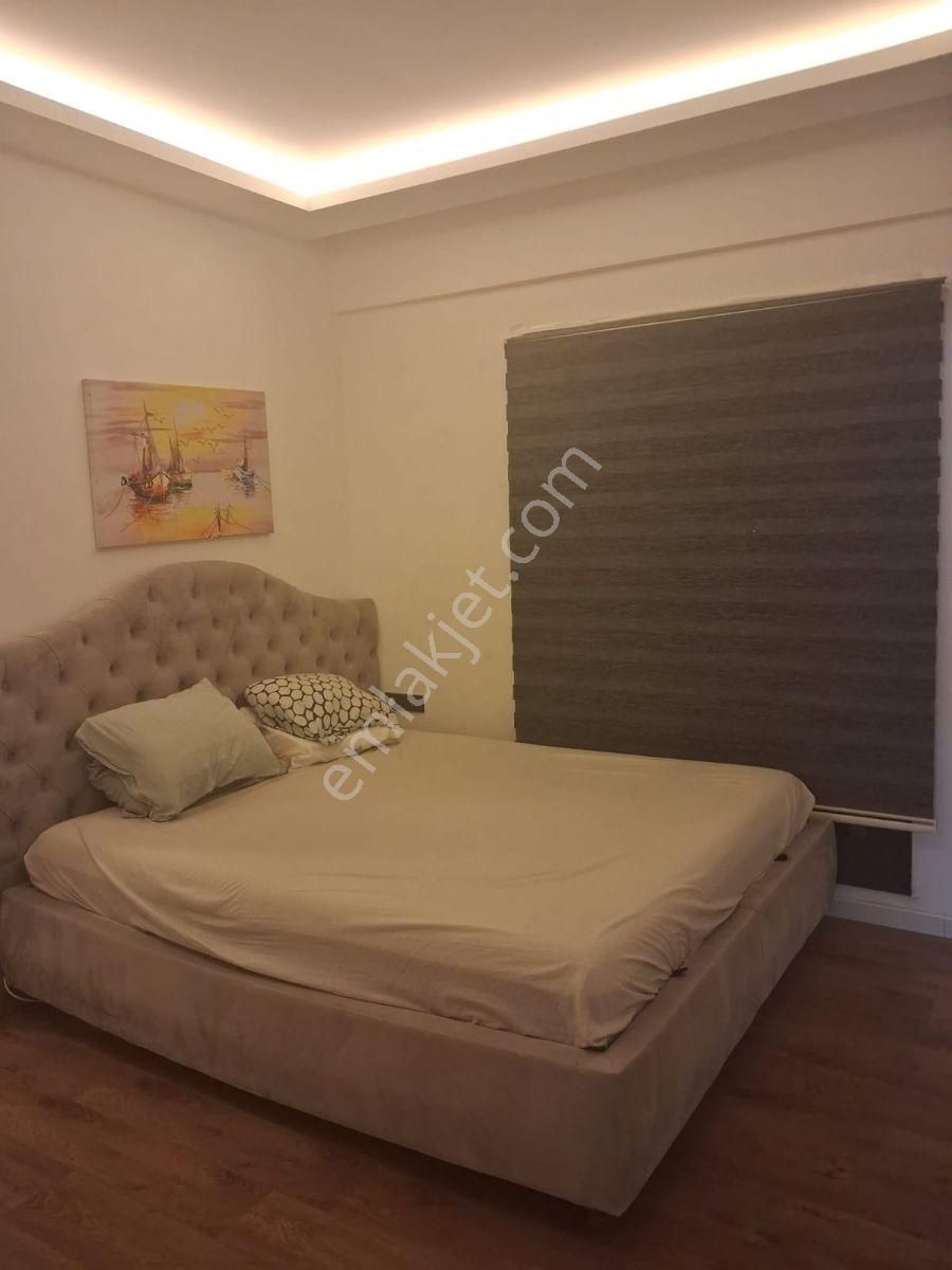 Kuşadasında Havuzlu Güvenlikli Sitede Doğalgazlı Eşyalı 3+1 - Görsel 2
