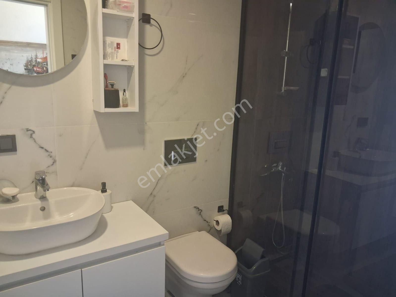 Kuşadasında Havuzlu Güvenlikli Sitede Doğalgazlı Eşyalı 3+1 - Görsel 19