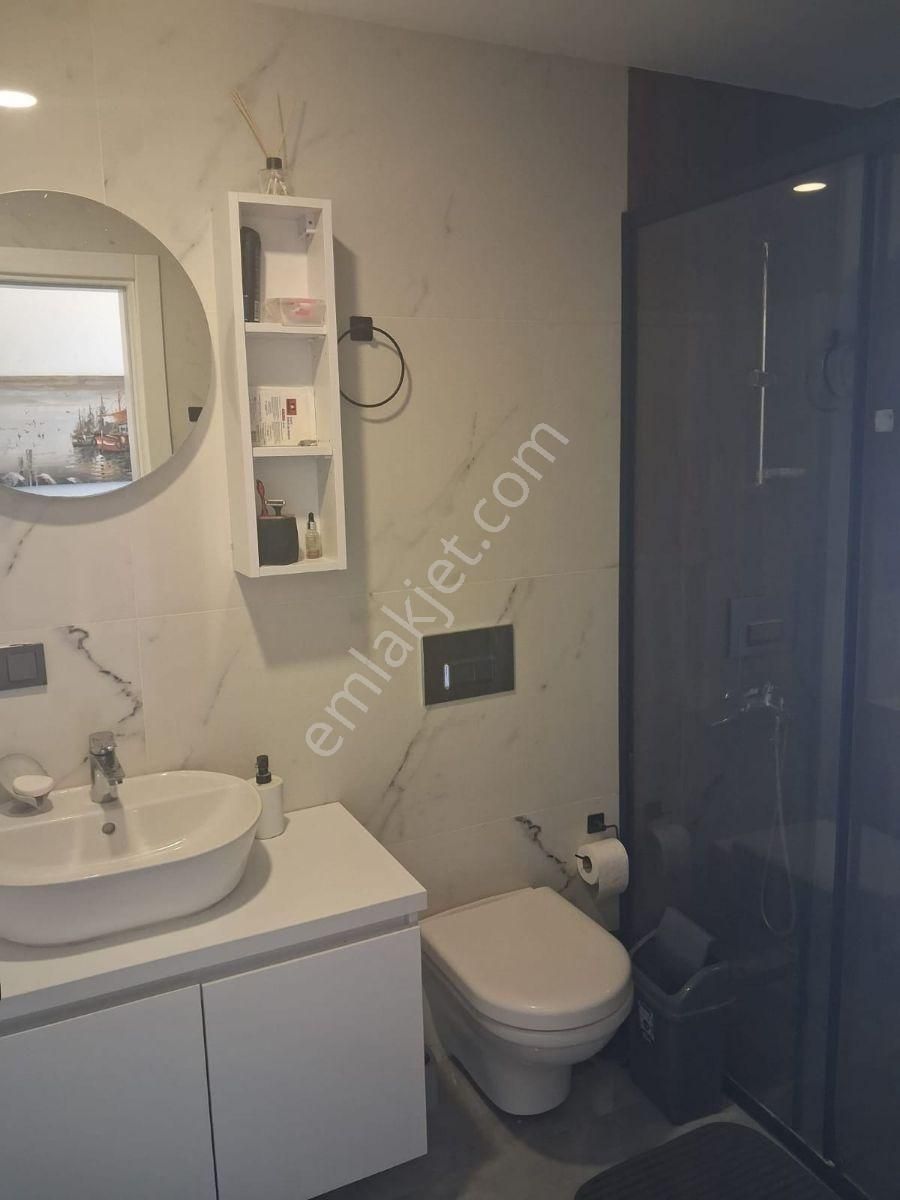 Kuşadasında Havuzlu Güvenlikli Sitede Doğalgazlı Eşyalı 3+1 - Görsel 24