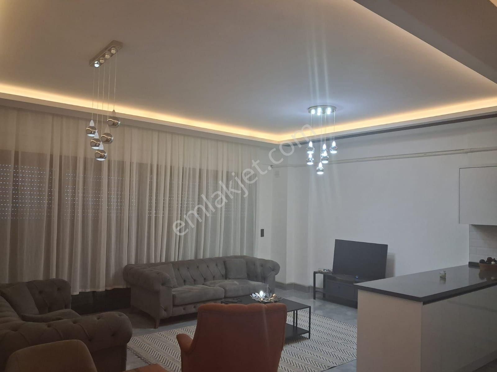 Kuşadasında Havuzlu Güvenlikli Sitede Doğalgazlı Eşyalı 3+1 - Görsel 15