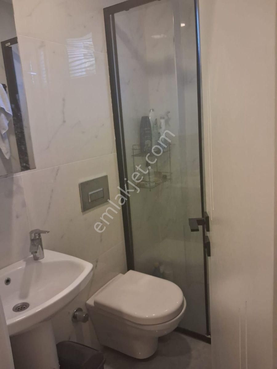 Kuşadasında Havuzlu Güvenlikli Sitede Doğalgazlı Eşyalı 3+1 - Görsel 25