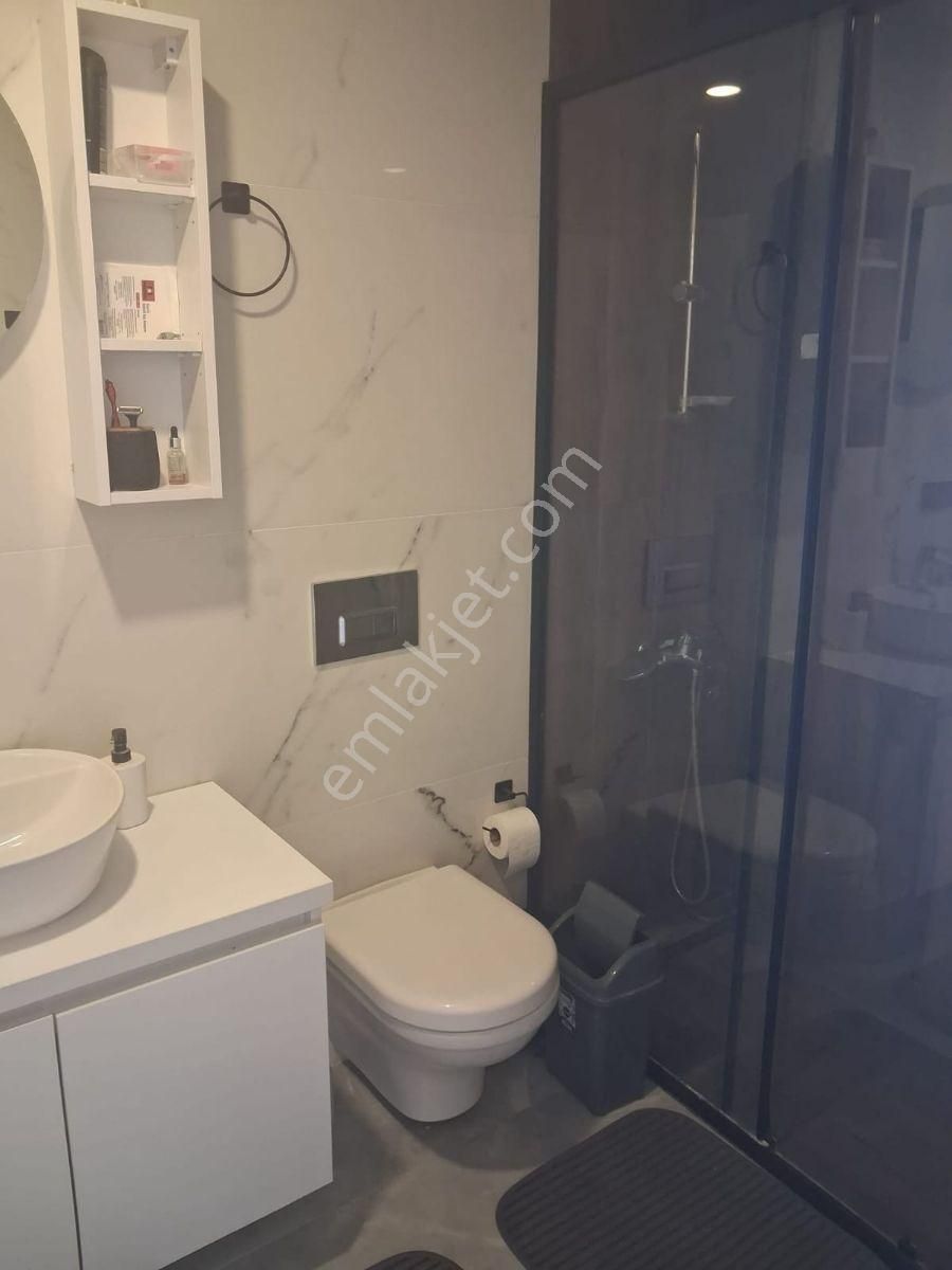 Kuşadasında Havuzlu Güvenlikli Sitede Doğalgazlı Eşyalı 3+1 - Görsel 26