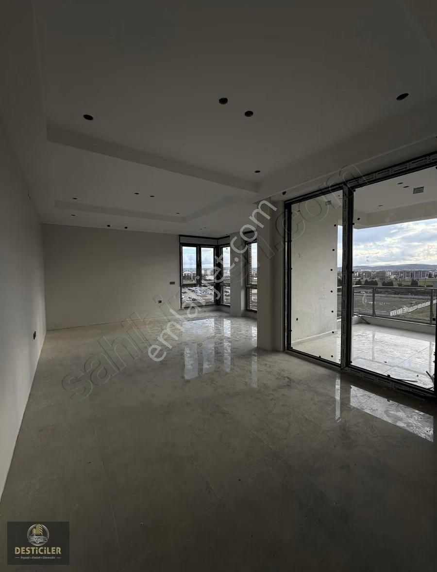 Aşşağısöğütönü Site İçi 3+1 Havuzlu