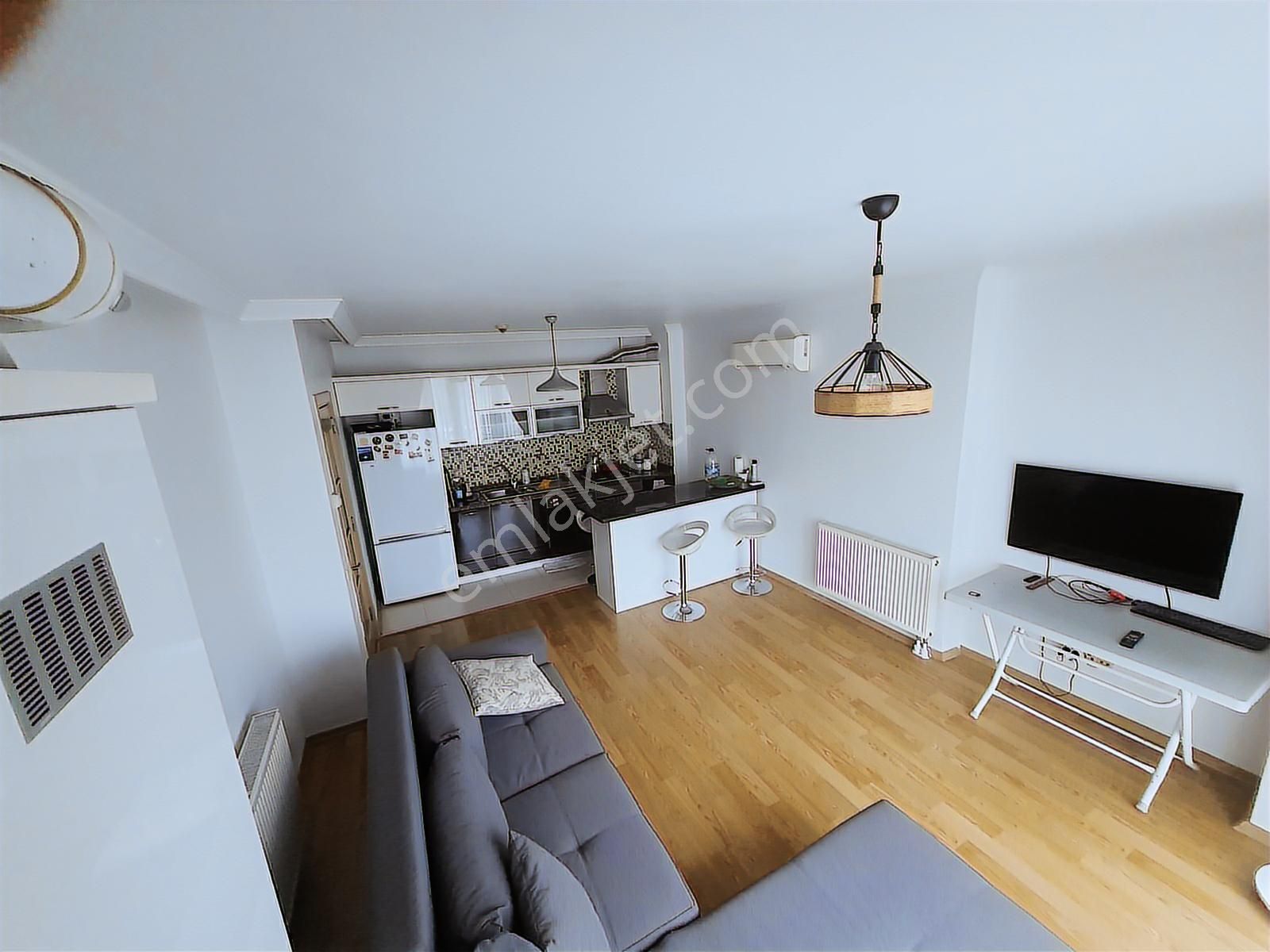 Halkalı Laleşehir Konaklarında Eşyalı 1+1 Kiralık Daire