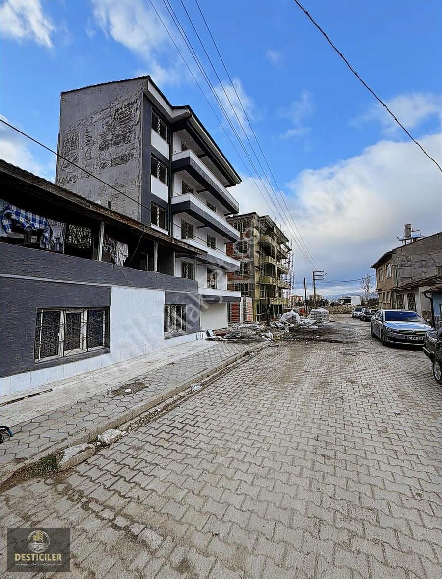 Ad-desticiler 71 Evler Şehir Hst Yakını 140 M2 Arsa Üzerinde Ev - Görsel 2