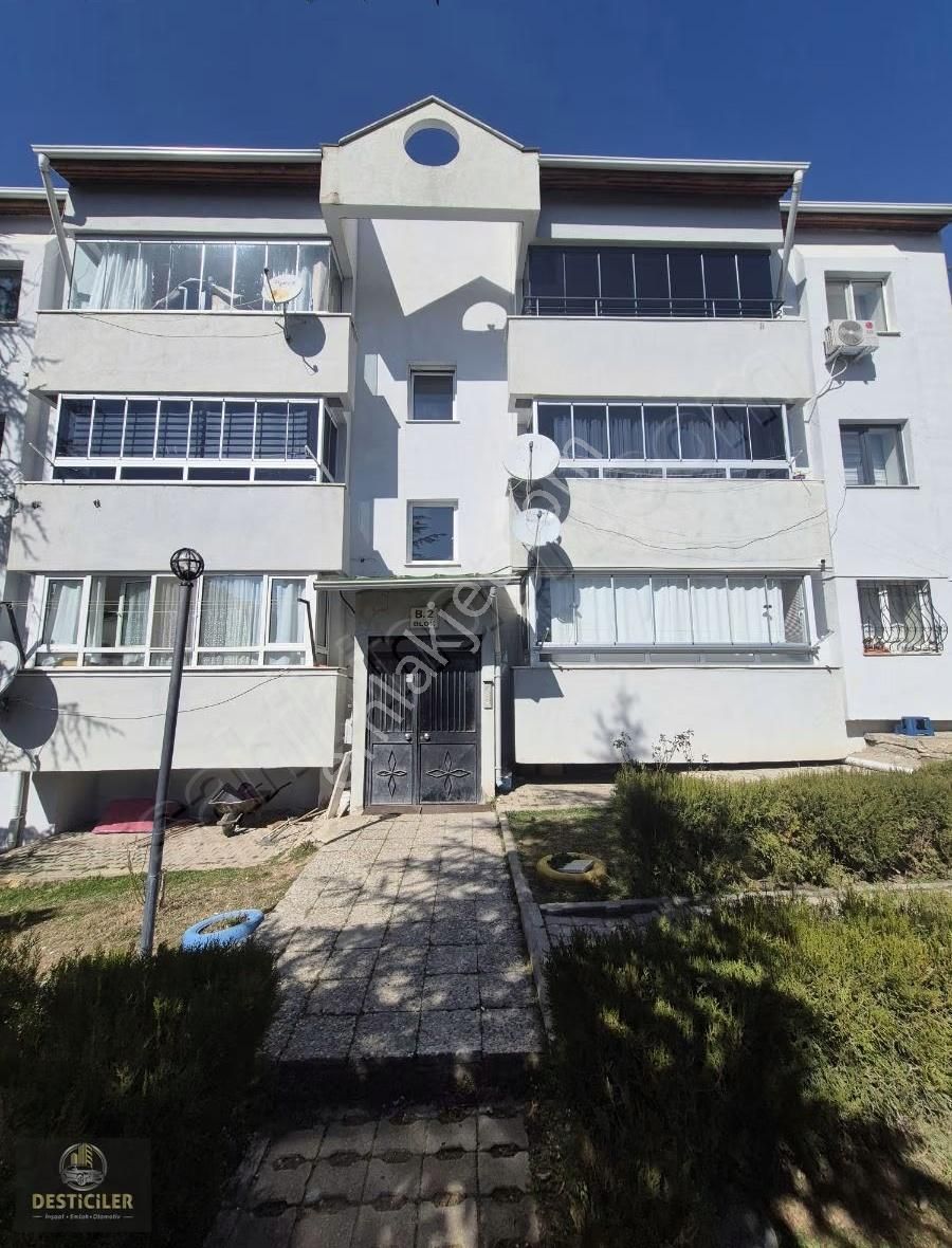 Hg-202 Çağdaş Sitesi 75.yıl Mah. 3+1 Masrafsız Daire