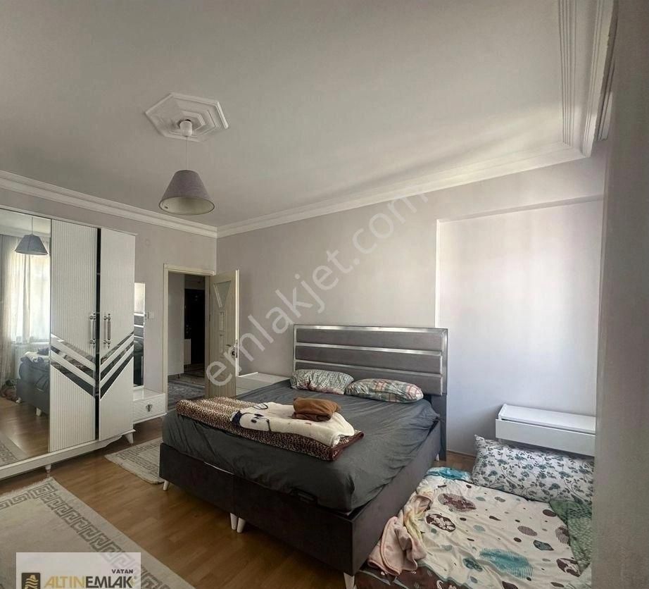Altın Emlak Vatan'dan Satılık Güngören Güneştepe'de 3+1 Daire - Görsel 3