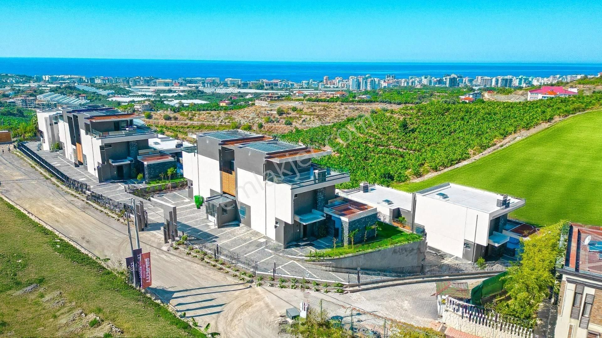 Alanya / Kargıcak’ta Deniz Manzaralı 3+1 Lüks Villa - Görsel 2