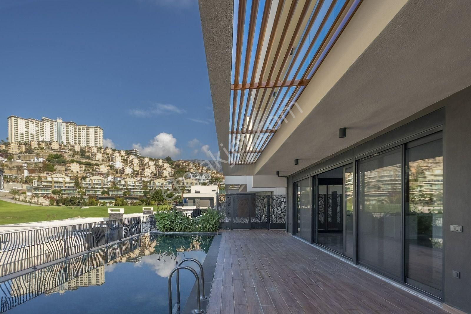 Alanya / Kargıcak’ta Deniz Manzaralı 3+1 Lüks Villa - Görsel 27