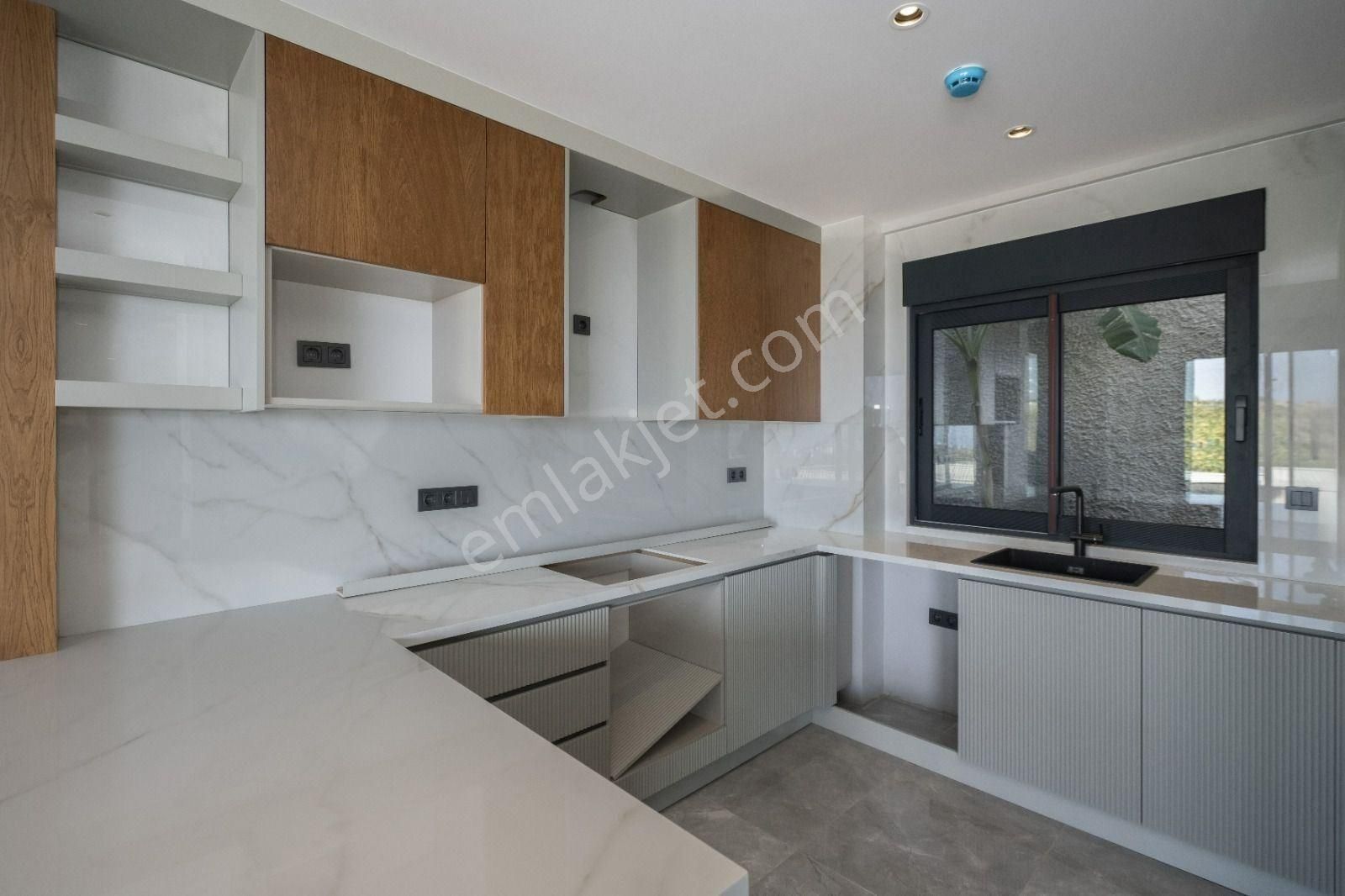 Alanya / Kargıcak’ta Deniz Manzaralı 3+1 Lüks Villa - Görsel 22