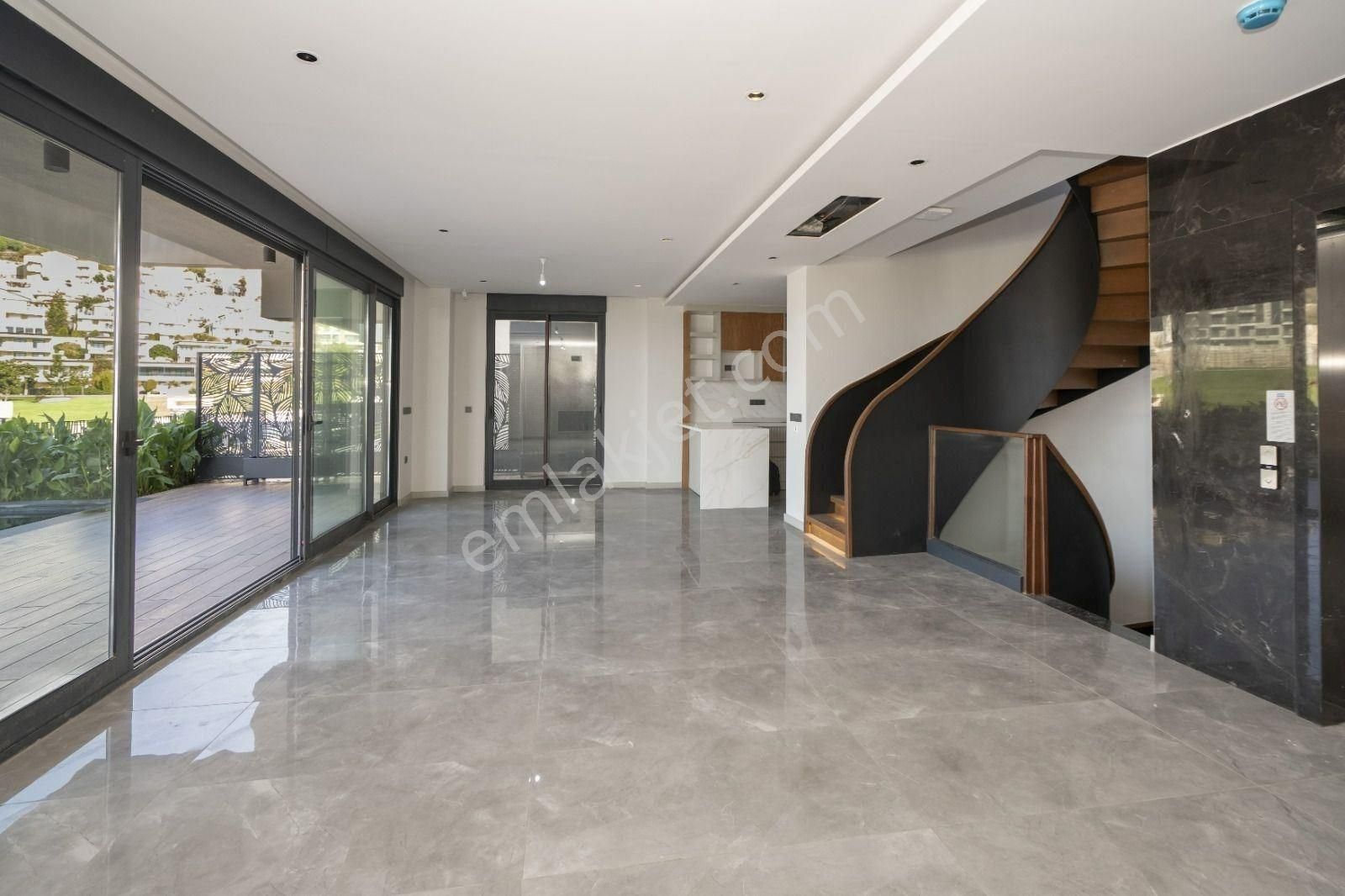 Alanya / Kargıcak’ta Deniz Manzaralı 3+1 Lüks Villa - Görsel 9