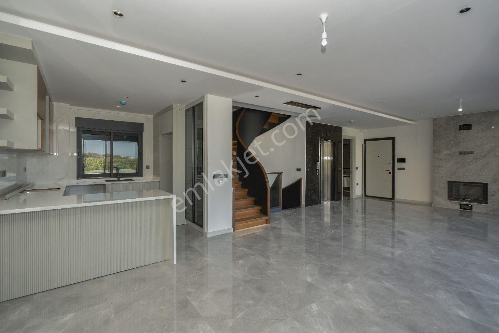 Alanya / Kargıcak’ta Deniz Manzaralı 3+1 Lüks Villa - Görsel 13