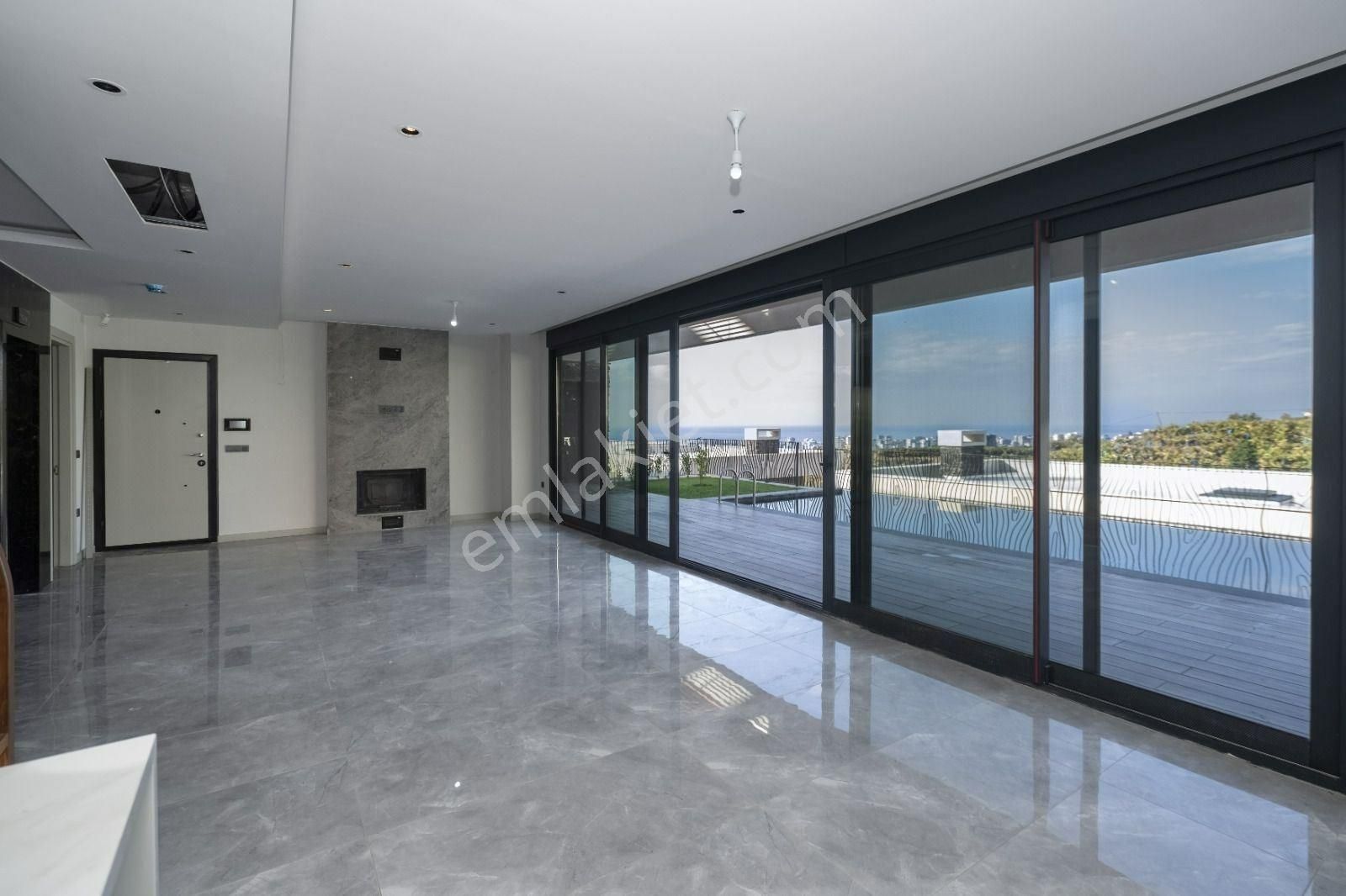 Alanya / Kargıcak’ta Deniz Manzaralı 3+1 Lüks Villa - Görsel 11