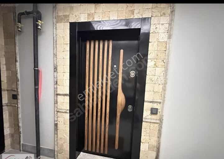 Havuzlu Sitede Ara Kat 2+1 Satılık Daire - Görsel 12