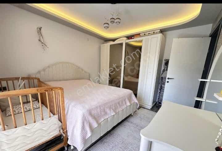 Havuzlu Sitede Ara Kat 2+1 Satılık Daire - Görsel 4