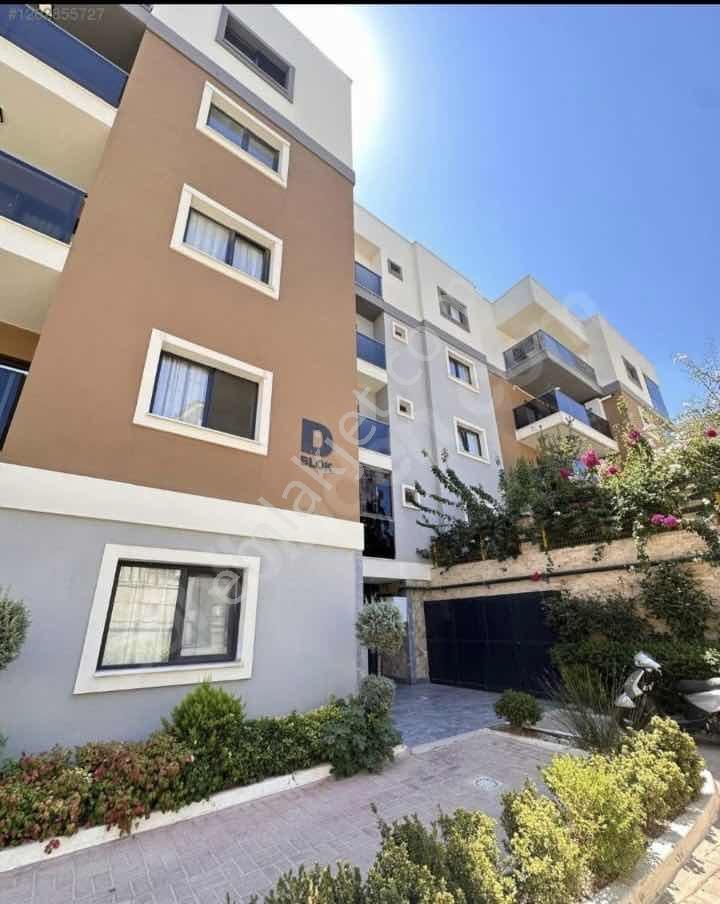 Havuzlu Sitede Ara Kat 2+1 Satılık Daire - Görsel 18