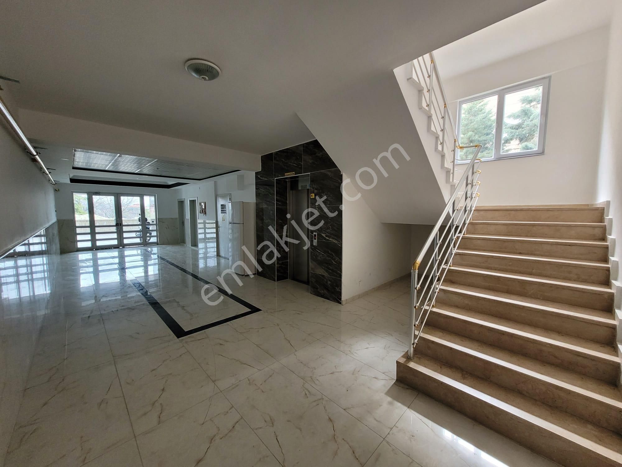 İpekyolu Gayrimenkulden Kurtuluş Ta 3+1 Yapılı Satılık Daire - Görsel 10