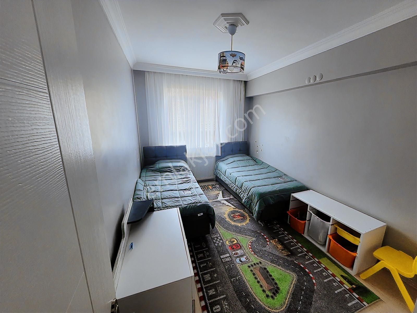 Yayla Mahllesinde Katta Asansörlü Masrafsız 3 Oda 1 Salon Daire - Görsel 8