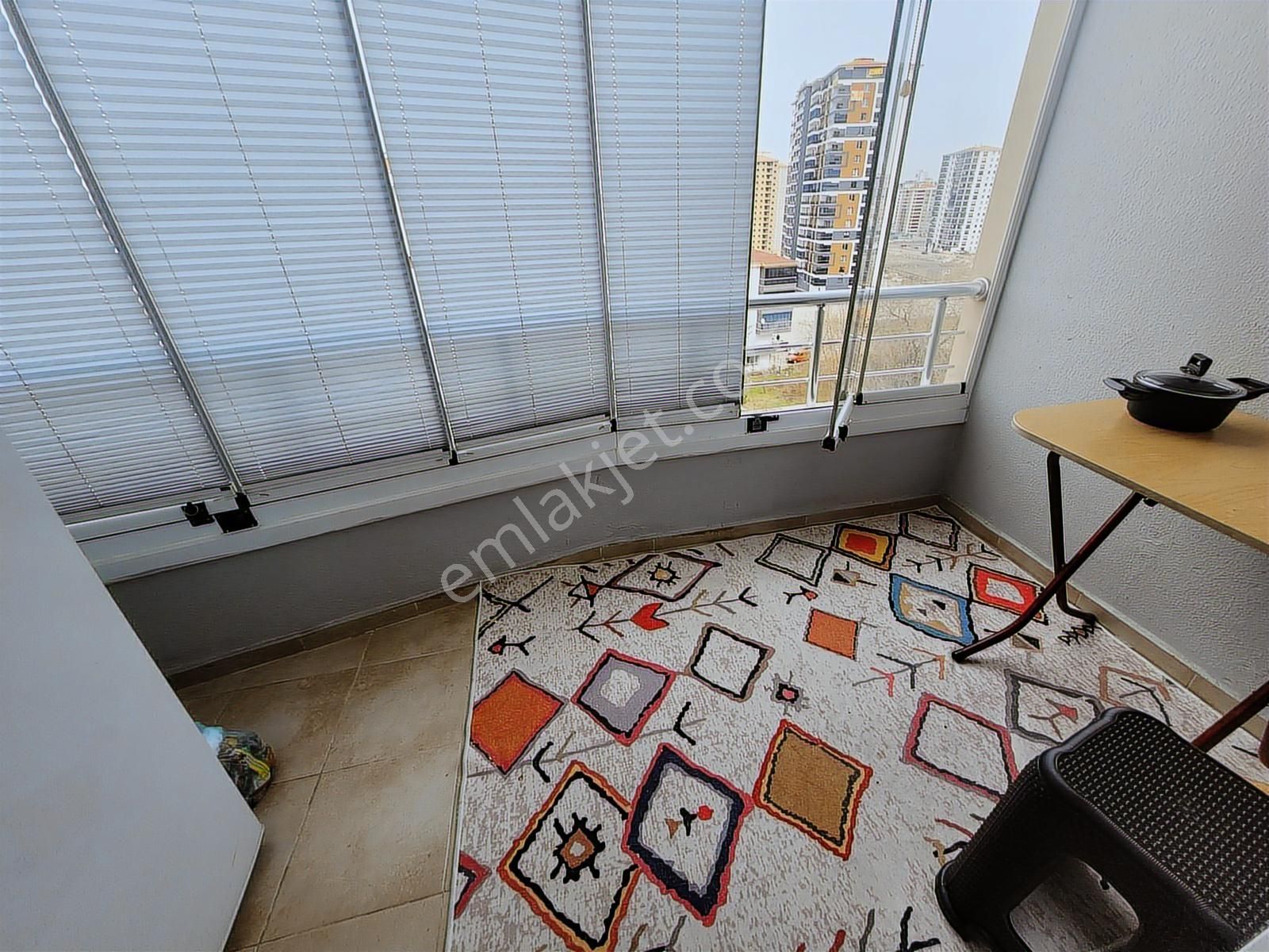 Yayla Mahllesinde Katta Asansörlü Masrafsız 3 Oda 1 Salon Daire - Görsel 15