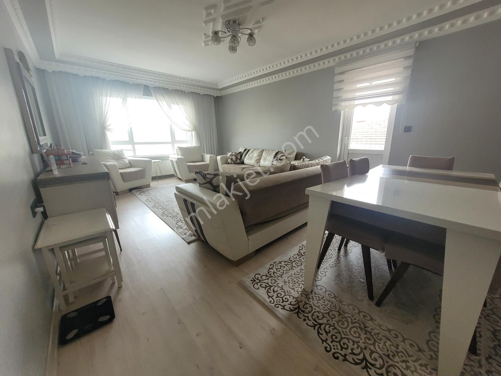 Yayla Mahllesinde Katta Asansörlü Masrafsız 3 Oda 1 Salon Daire - Görsel 7