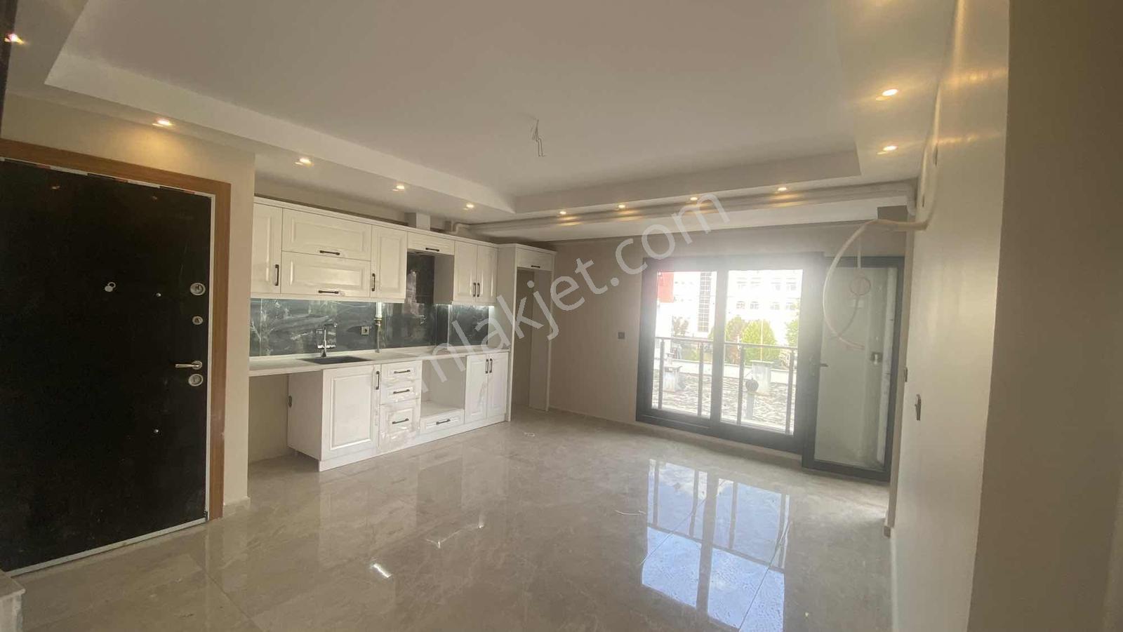 Mimar Sinan Mahallesinde Kiralık Arakat Sıfır 2+1 Daire