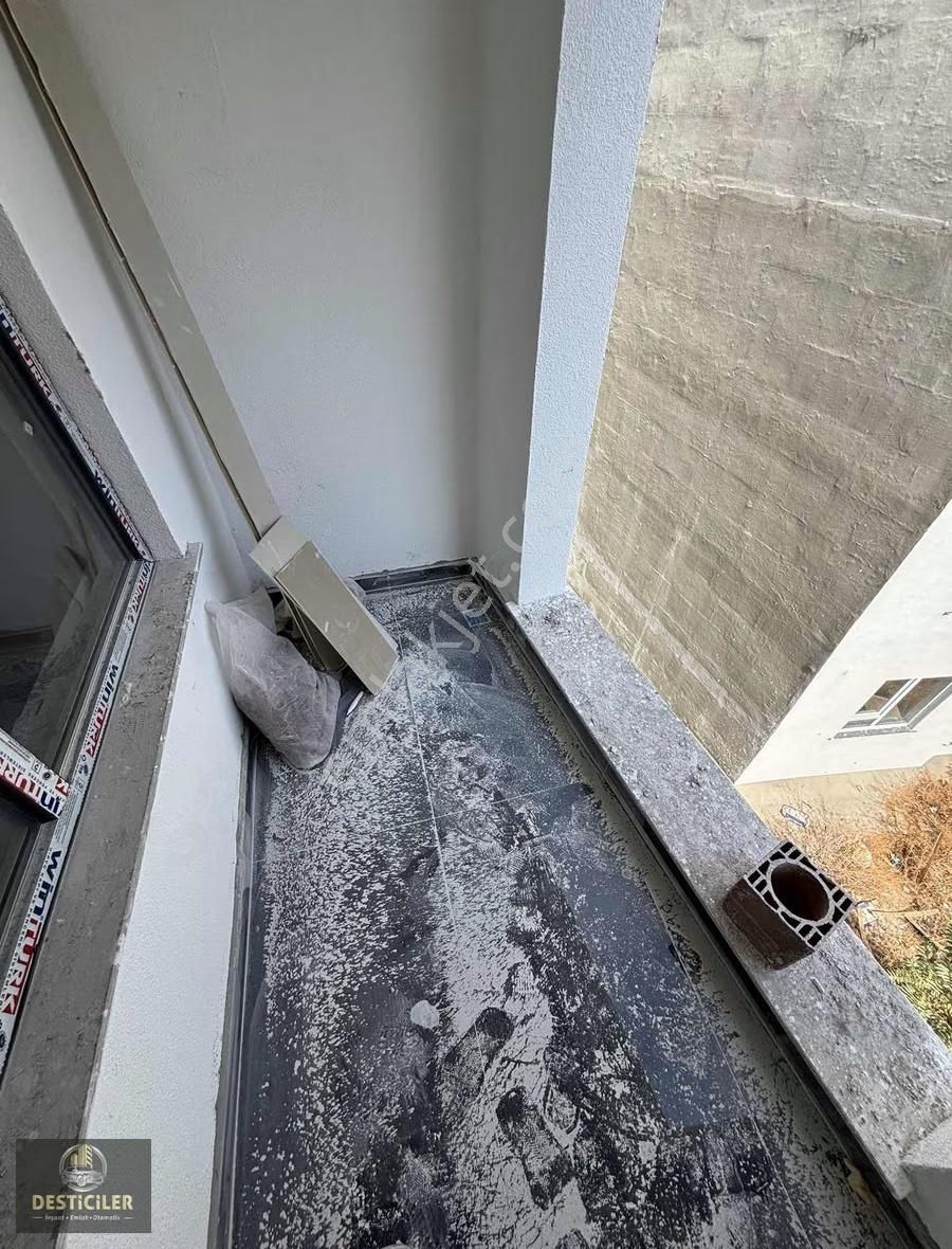 Om-desticiler Derman Caddesi Yanı Fırsat 2+0 Daire - Görsel 4