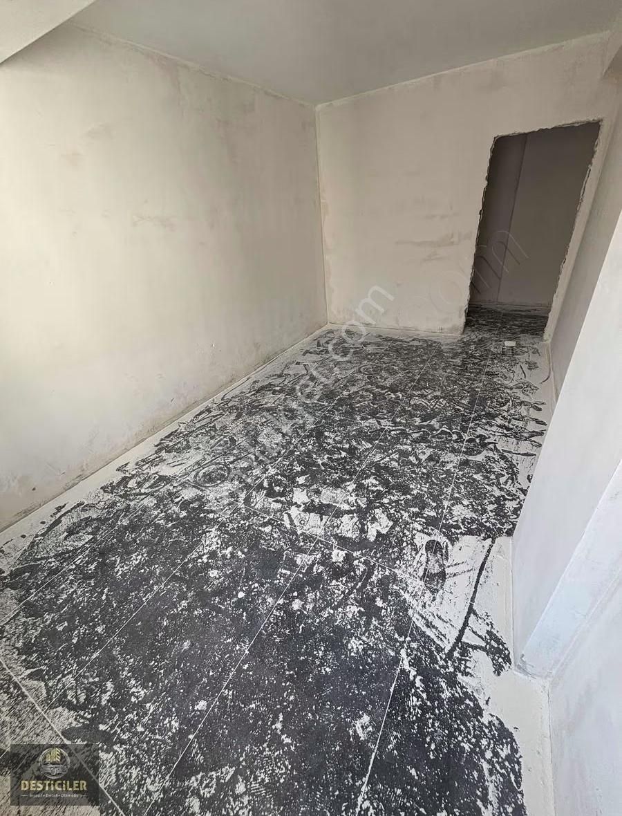 Om-desticiler Derman Caddesi Yanı Fırsat 2+0 Daire - Görsel 3