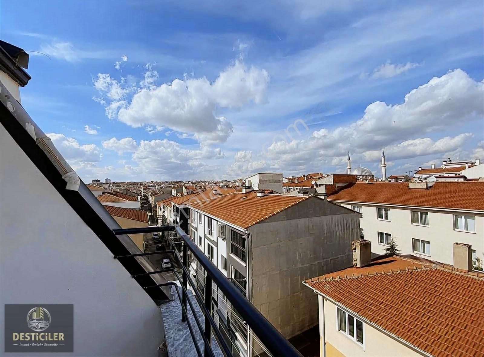 Au-ulusal Egemenlik Bulvarına 20m Mesafede 180 M2 4+1 Dubleks