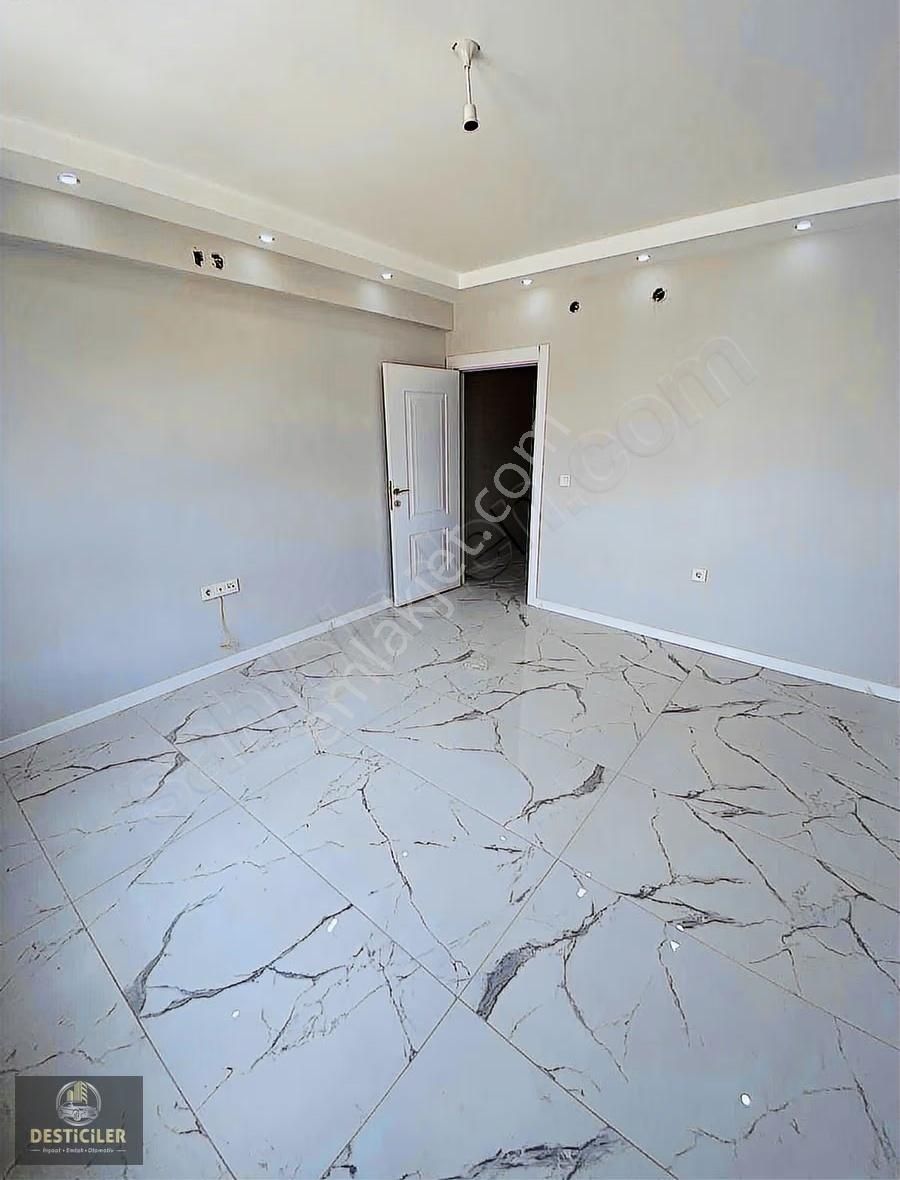 Au-ulusal Egemenlik Bulvarına 20m Mesafede 180 M2 4+1 Dubleks - Görsel 15